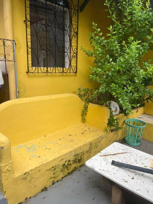 Quartos Na Casa Amarela Apartment
