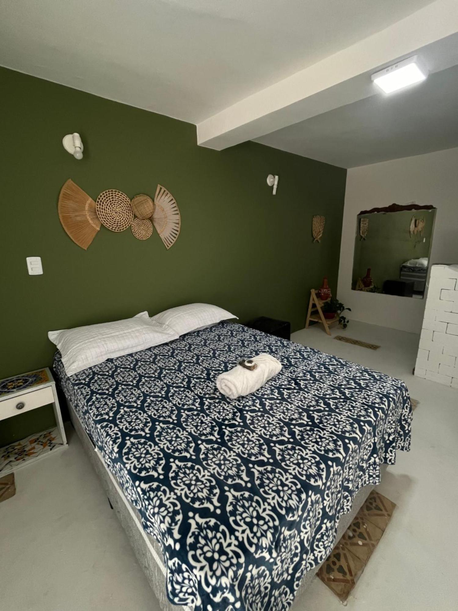 Quartos Na Casa Amarela *